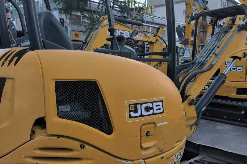 OmecoHub - Immagine JCB 8030